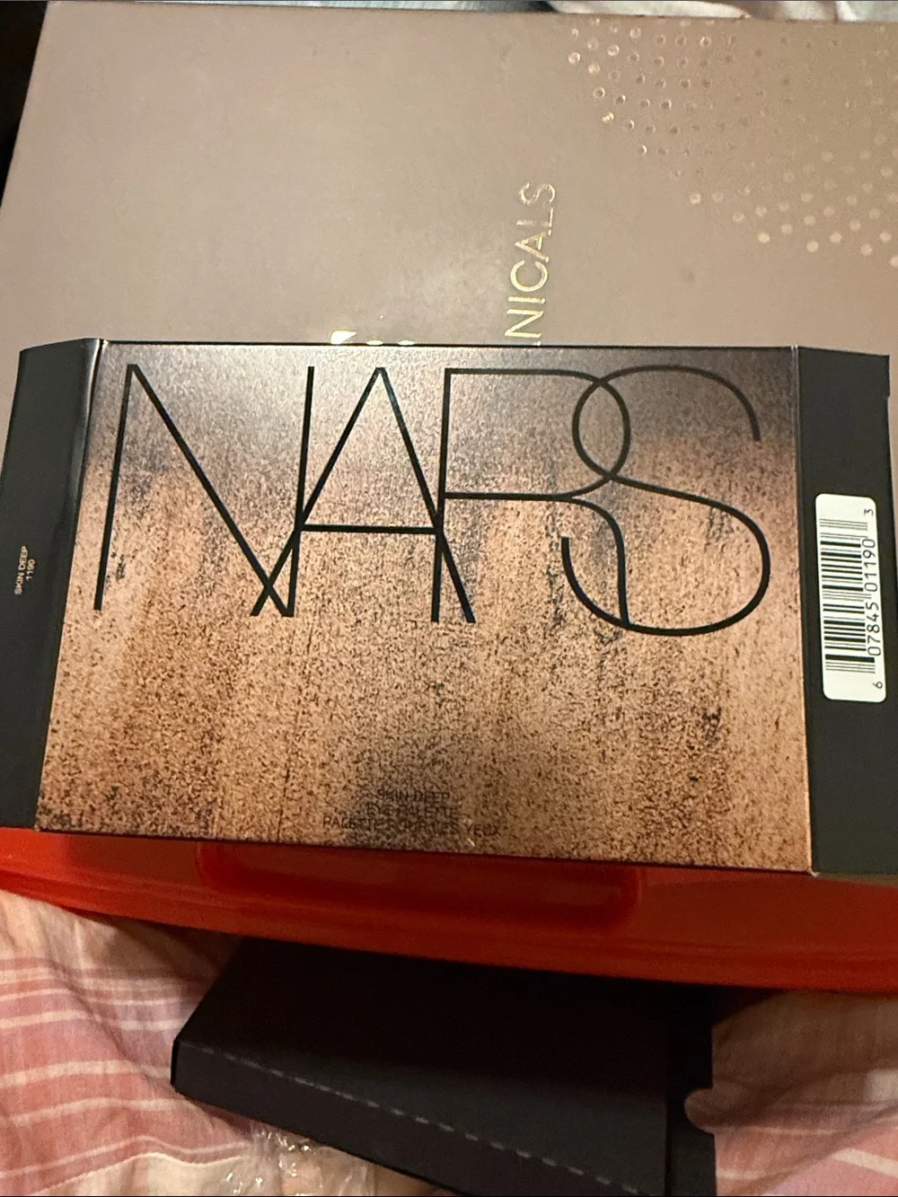 NARS compact 12